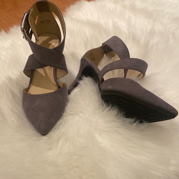 Chinese laundry shoes never worn - Picture 1 of 5